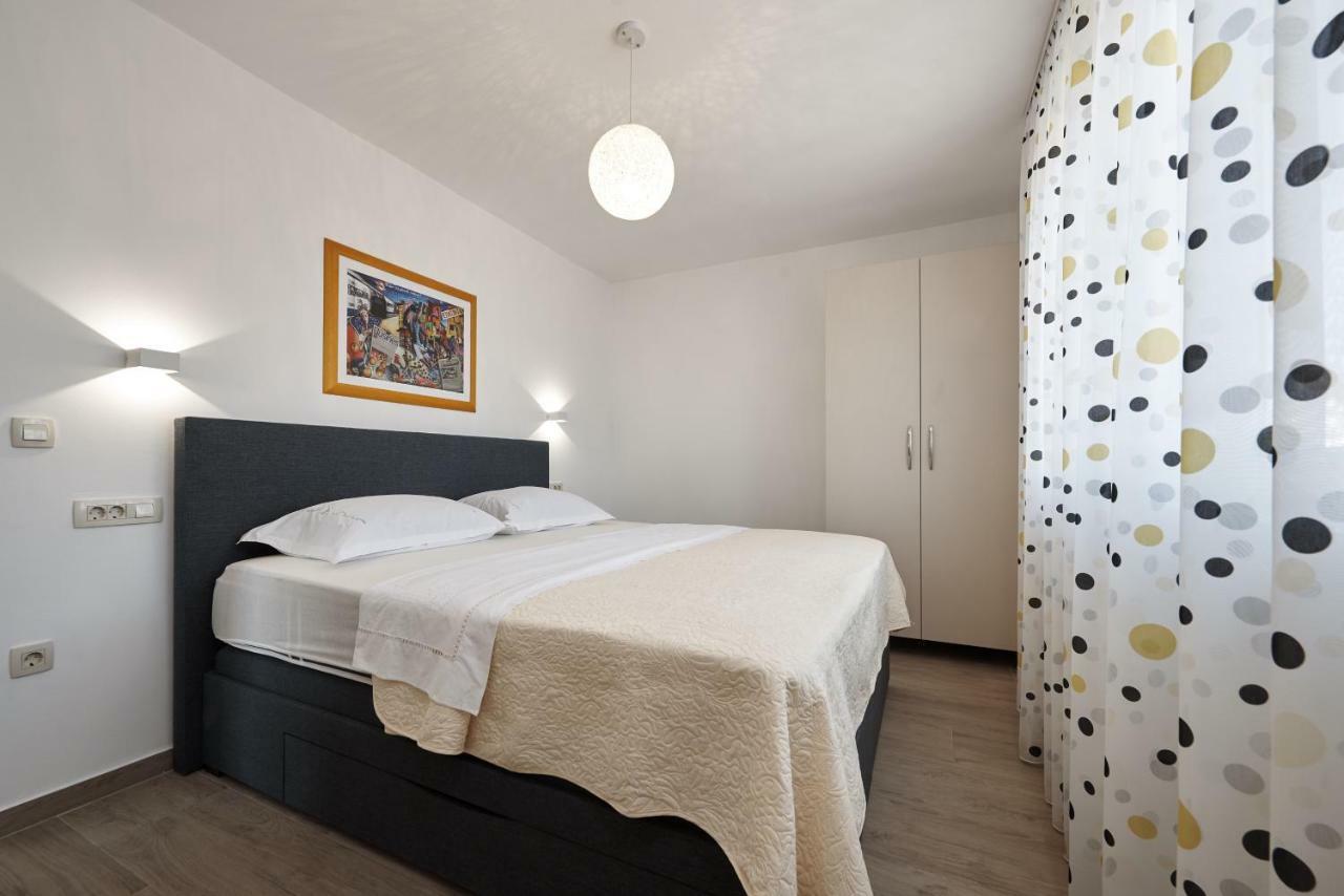 Sunny Side Apartman Trogir Kültér fotó