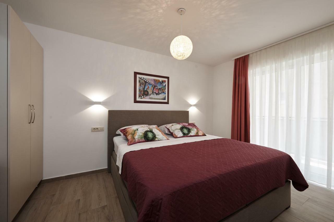 Sunny Side Apartman Trogir Kültér fotó